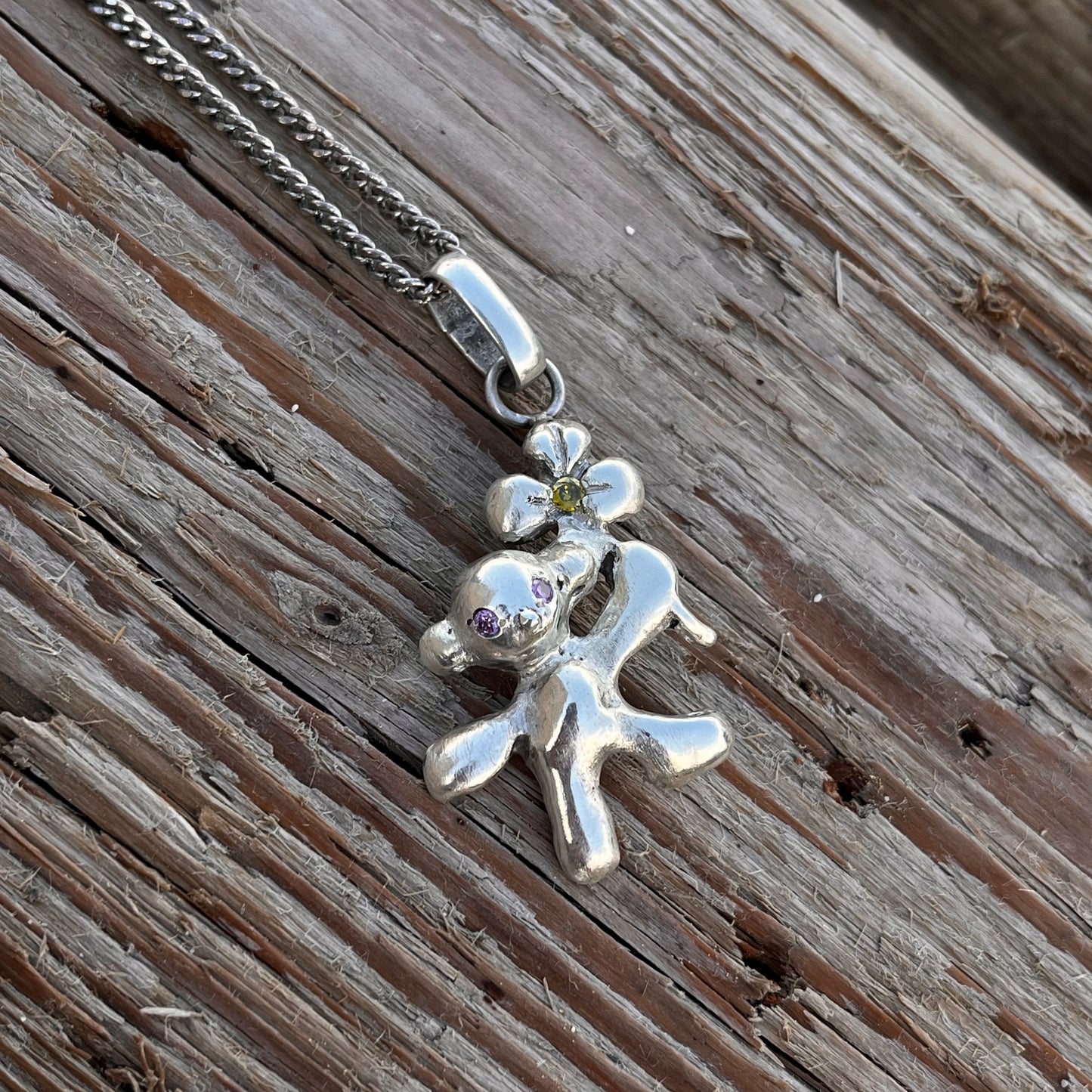 Suerte necklace